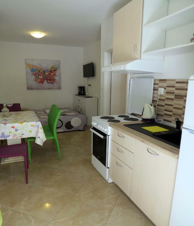 Apartman Jakir Baska Voda Exterior photo